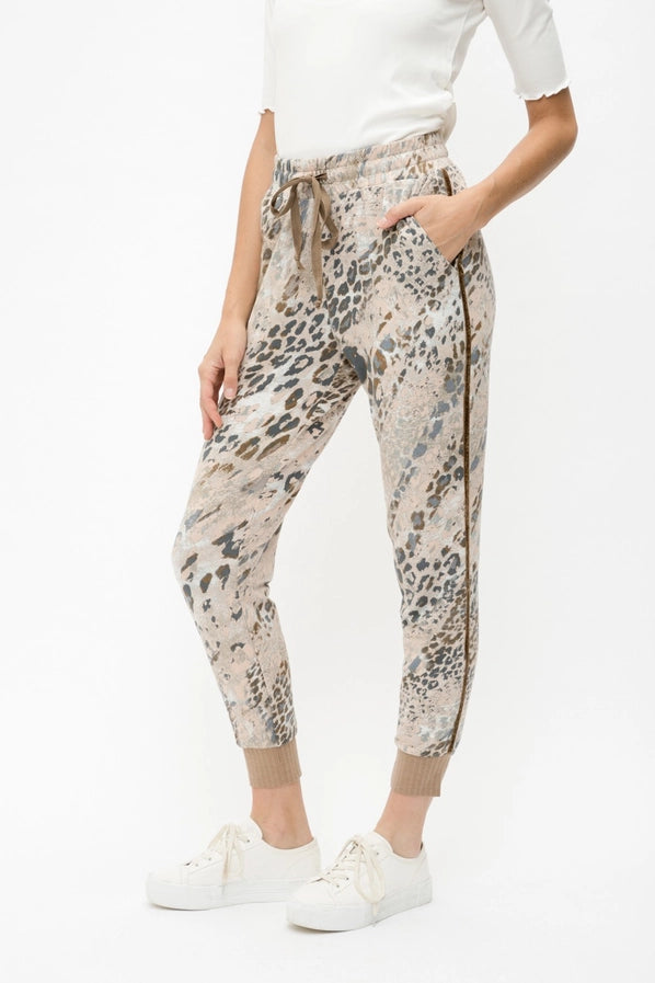 Leo Terry Jogger