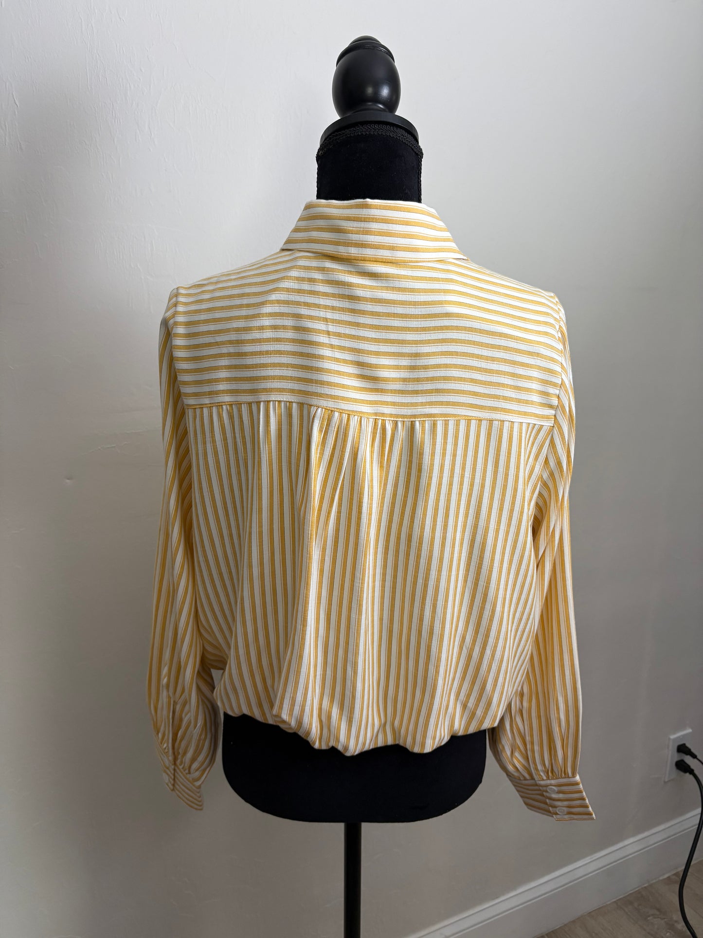 LS Striped Bubble Crop Blouse