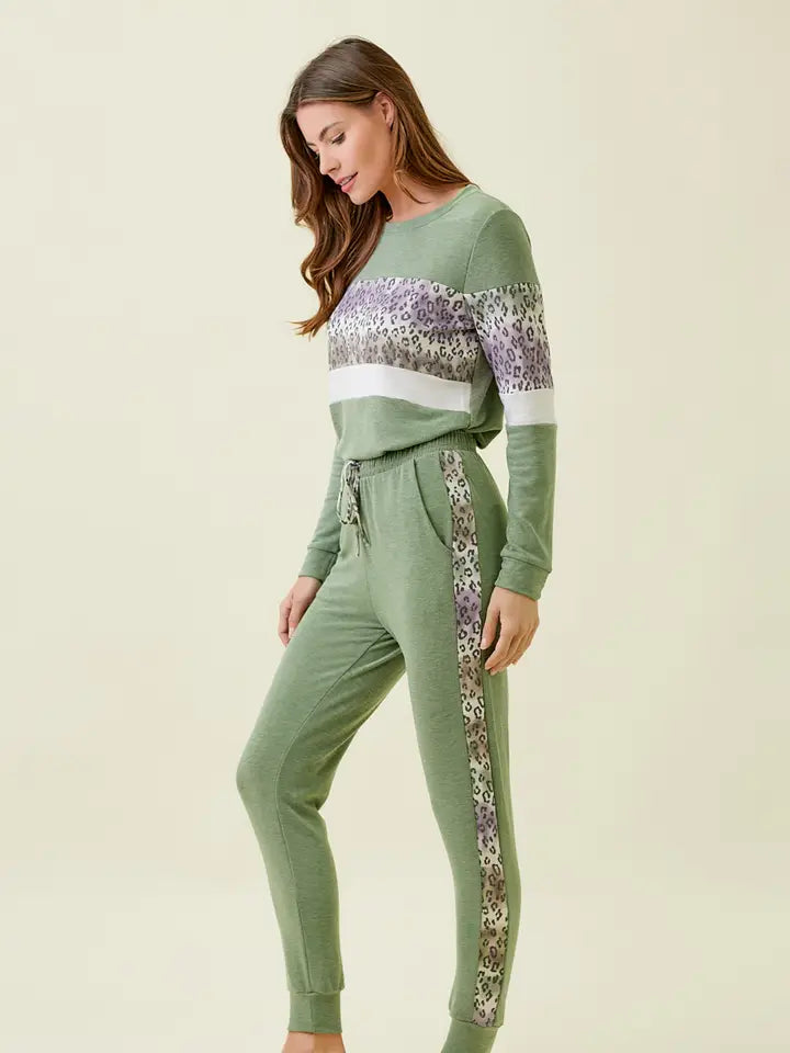 Leopard Pullover