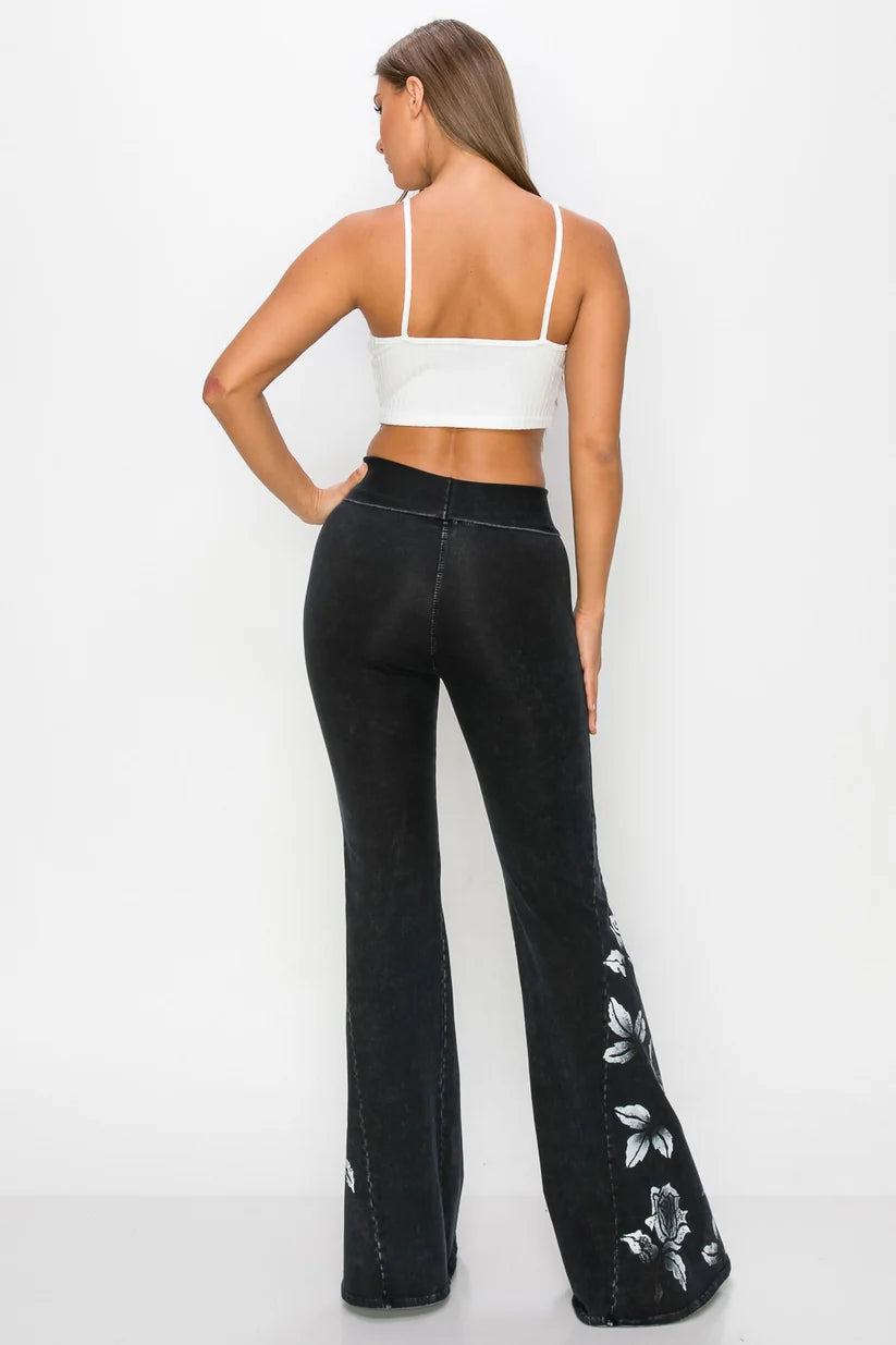 Mineral Wash Rose Print Flare Yoga Pants
