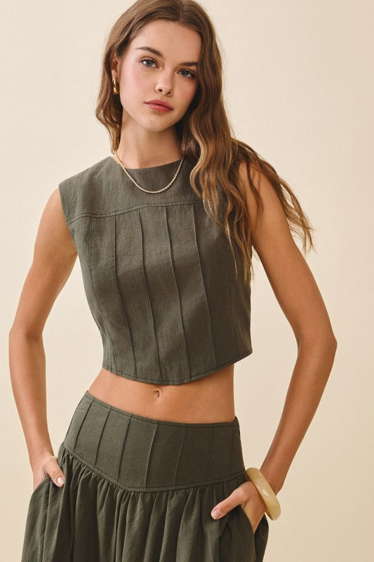 Sleeveless Vertical Stitch Top