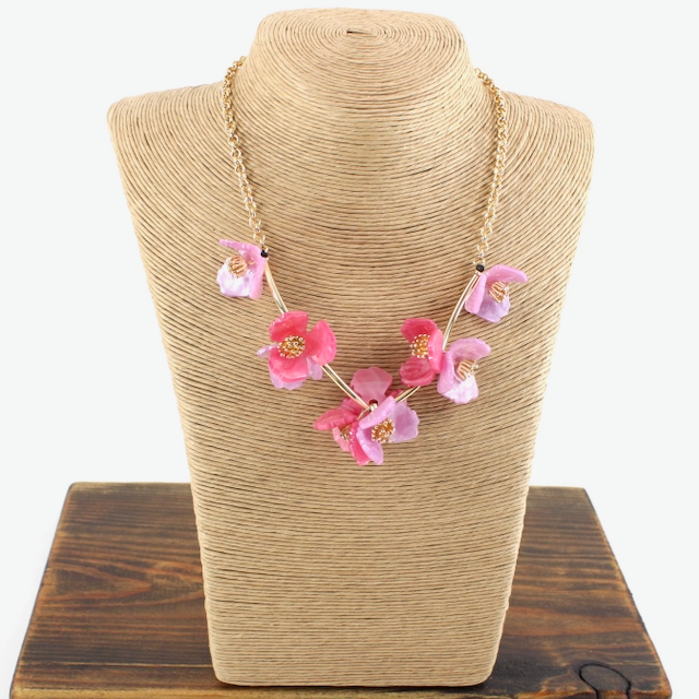 Flower Resin Necklace