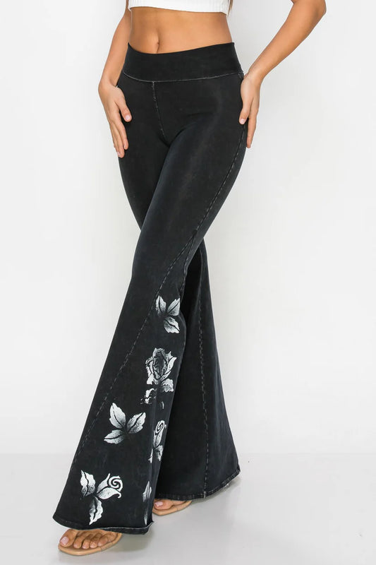 Mineral Wash Rose Print Flare Yoga Pants